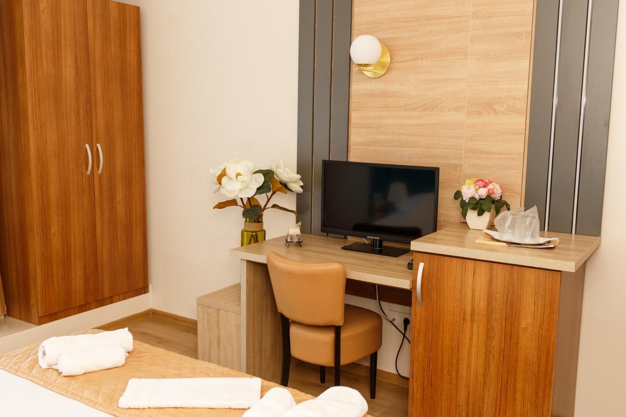 Hotel Astoria Patria Mamaia Esterno foto